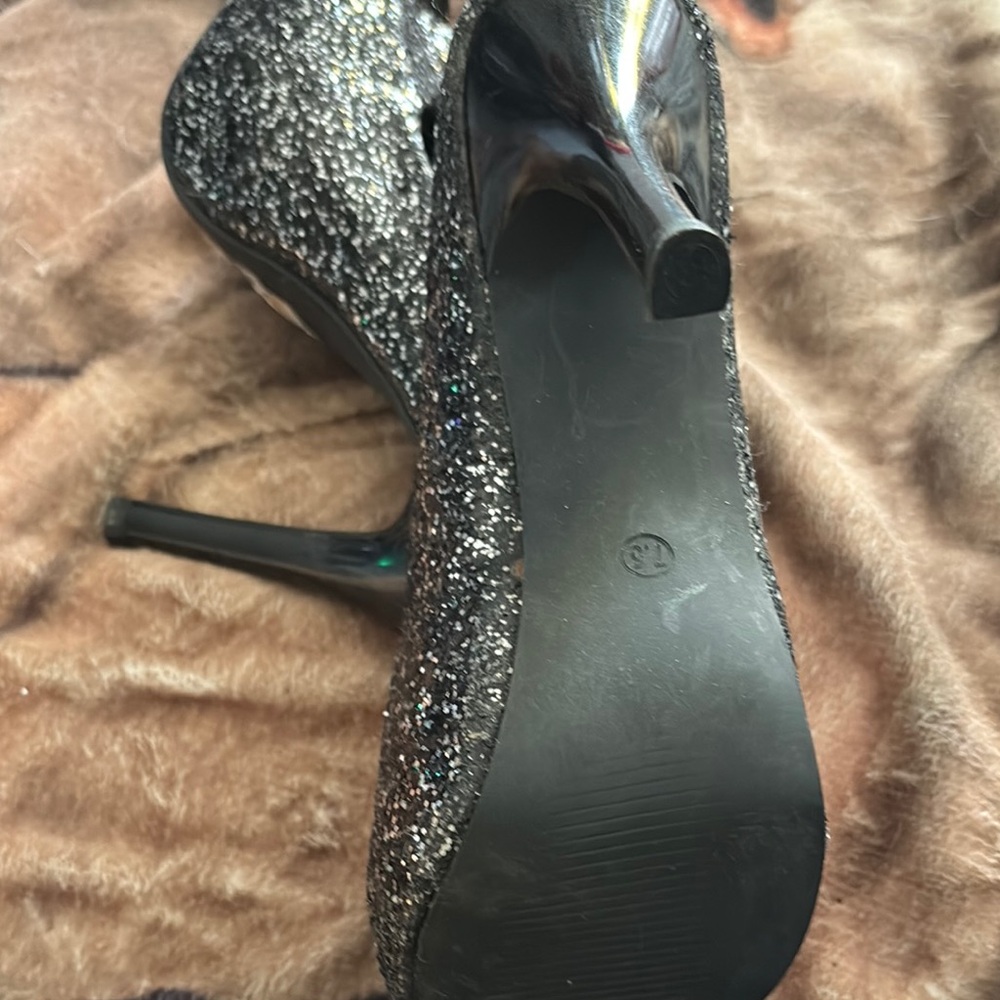 Glamorous Black and Silver Glitter Stiletto Heels - Picture 3 of 9